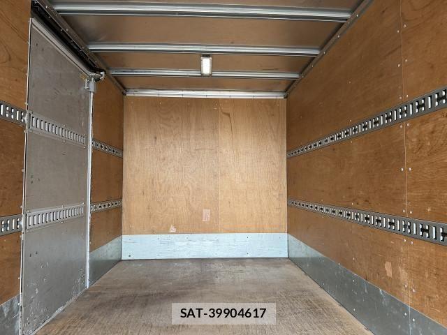 Isuzu ELF TRUCK 2017-02 8626616-27