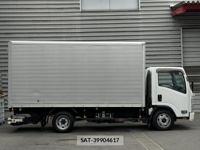 Isuzu ELF TRUCK 2017-02 8626616-3