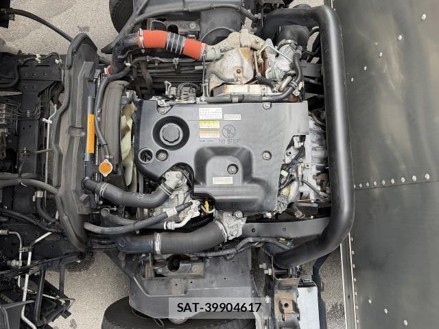 Isuzu ELF TRUCK 2017-02 8626616-7