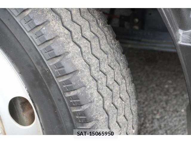Isuzu ELF TRUCK 2017-07 8626612-9