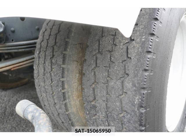 Isuzu ELF TRUCK 2017-07 8626612-10