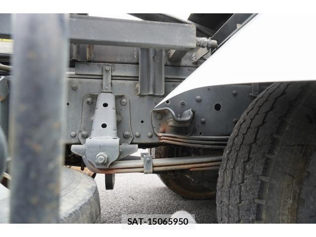 Isuzu ELF TRUCK 2017-07 8626612-11