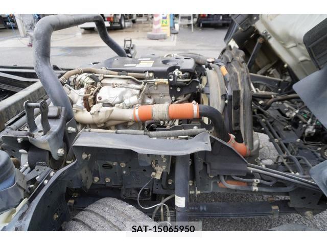 Isuzu ELF TRUCK 2017-07 8626612-15