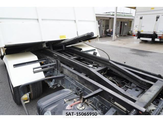 Isuzu ELF TRUCK 2017-07 8626612-18