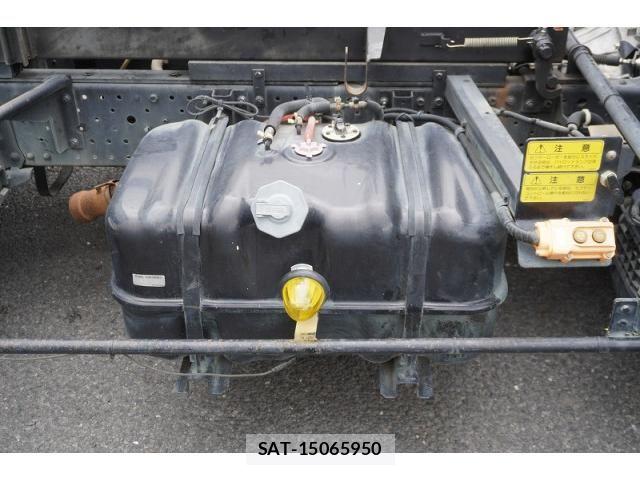Isuzu ELF TRUCK 2017-07 8626612-19