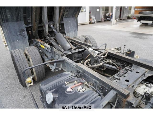 Isuzu ELF TRUCK 2017-07 8626612-27