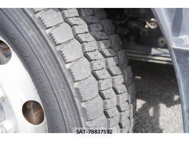 Isuzu ELF TRUCK 2013-11 8626613-9