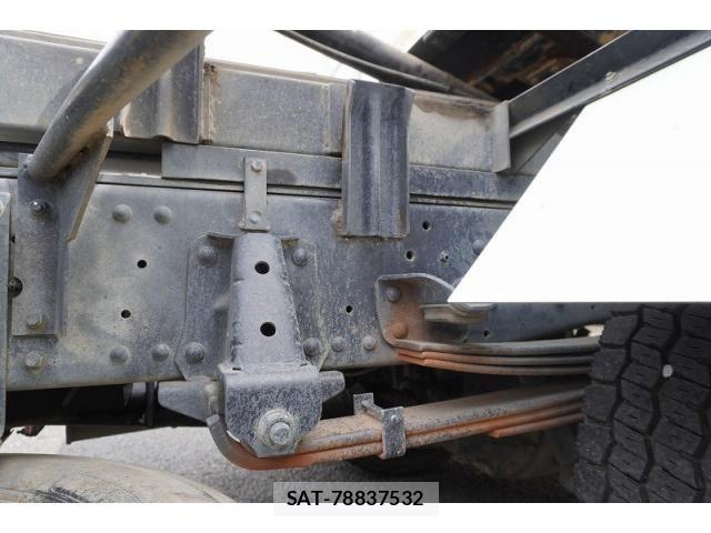 Isuzu ELF TRUCK 2013-11 8626613-11