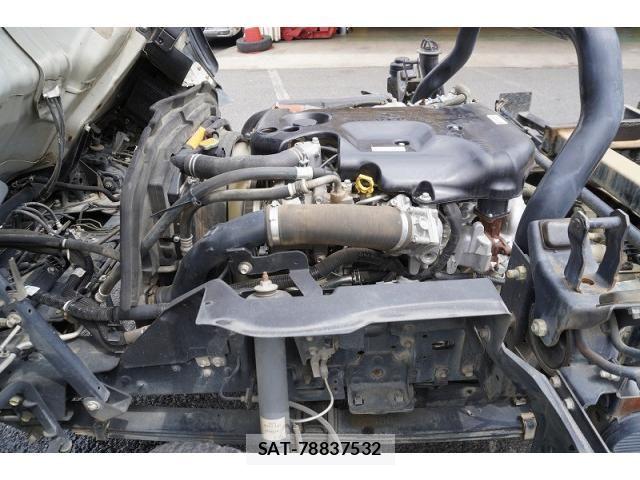 Isuzu ELF TRUCK 2013-11 8626613-13