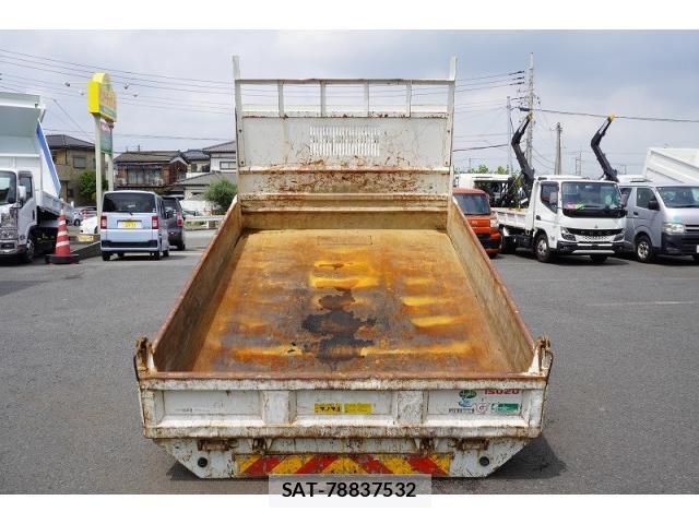 Isuzu ELF TRUCK 2013-11 8626613-17