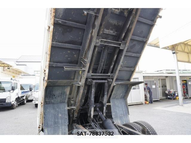 Isuzu ELF TRUCK 2013-11 8626613-27