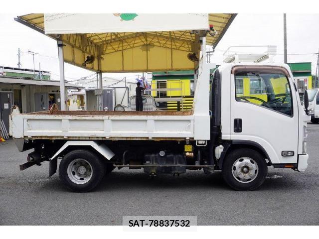 Isuzu ELF TRUCK 2013-11 8626613-4