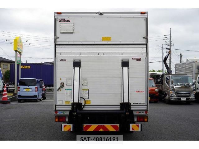 Isuzu ELF TRUCK 2021-08 8626611-3