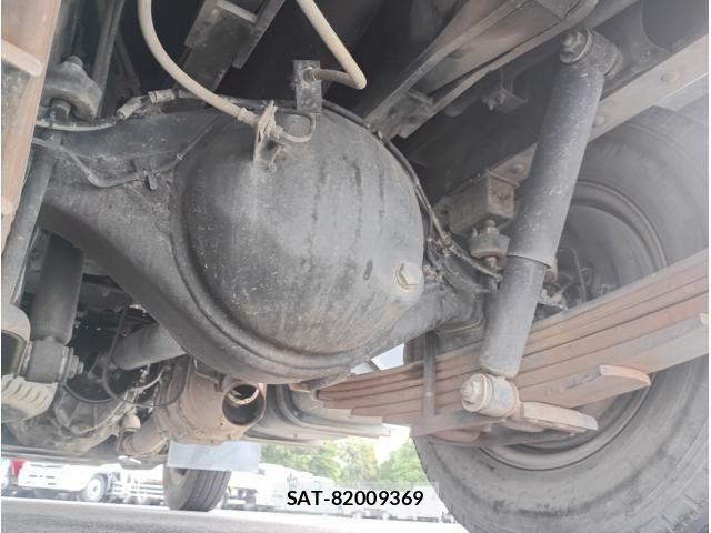 Isuzu ELF TRUCK 2018-08 8626615-17