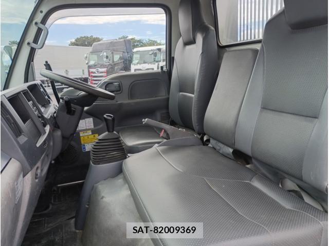 Isuzu ELF TRUCK 2018-08 8626615-20
