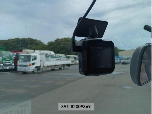 Isuzu ELF TRUCK 2018-08 8626615-23