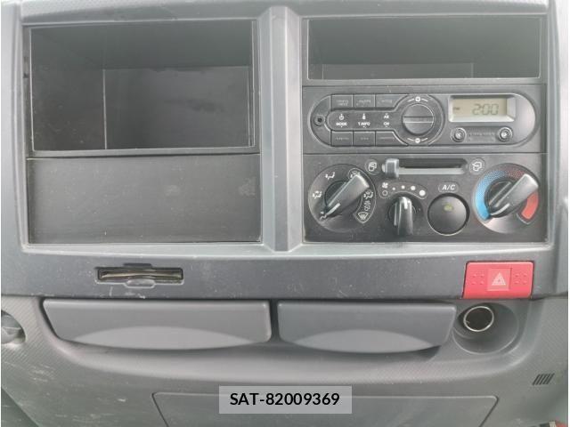 Isuzu ELF TRUCK 2018-08 8626615-24