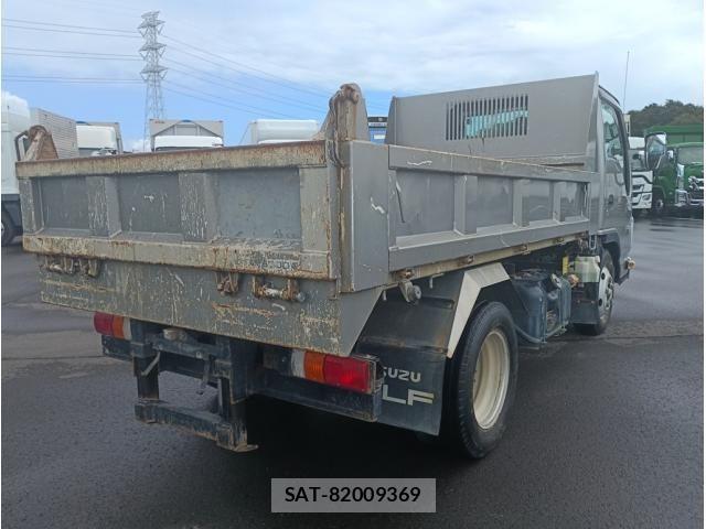 Isuzu ELF TRUCK 2018-08 8626615-2