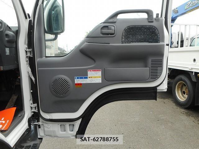 Isuzu ELF TRUCK 2006-05 8658926-12