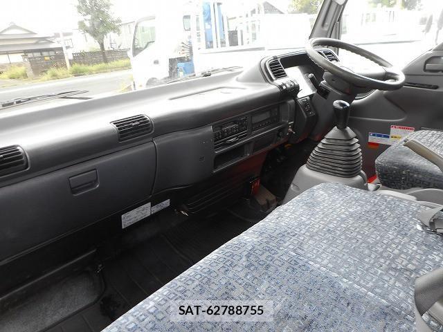 Isuzu ELF TRUCK 2006-05 8658926-13