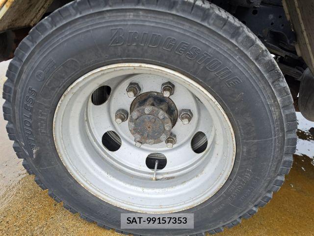 Isuzu ELF TRUCK 2009-03 8666095-13