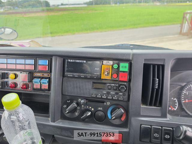 Isuzu ELF TRUCK 2009-03 8666095-8