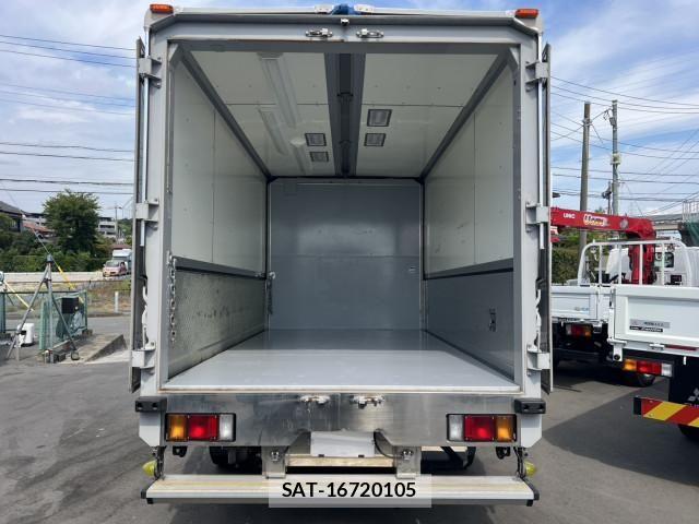 Isuzu ELF TRUCK 2020-01 8658922-8
