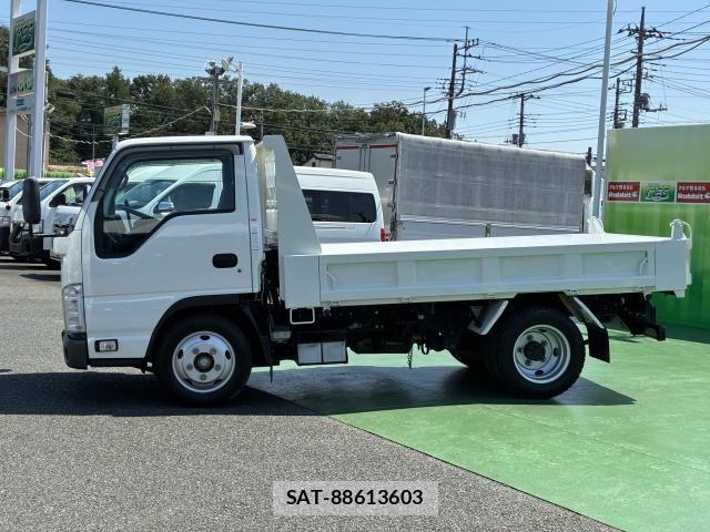 Isuzu ELF TRUCK 2022-09 8658925-1