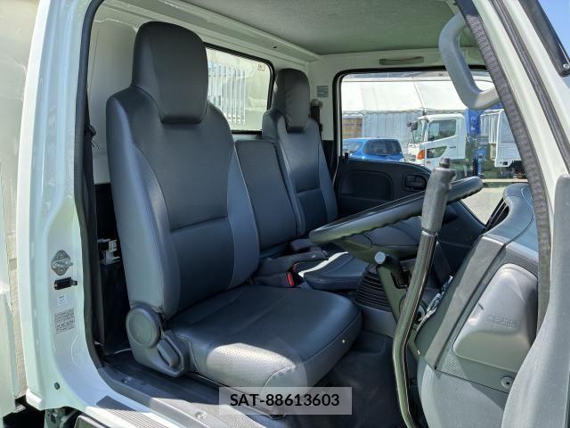 Isuzu ELF TRUCK 2022-09 8658925-3