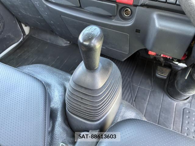 Isuzu ELF TRUCK 2022-09 8658925-6