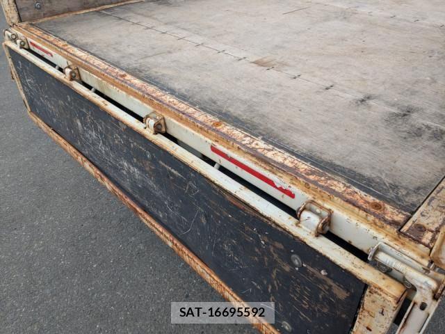 Isuzu ELF TRUCK 2019-06 8658920-9