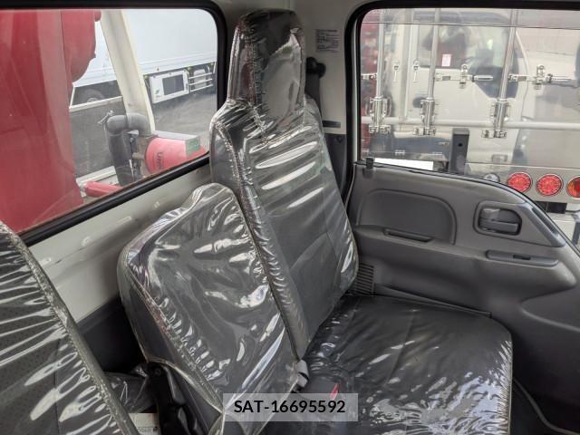 Isuzu ELF TRUCK 2019-06 8658920-22