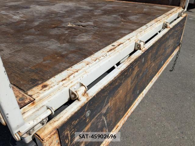 Isuzu ELF TRUCK 2019-06 8658915-7