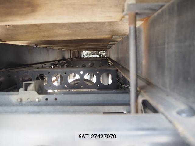 Isuzu ELF TRUCK 2011-11 8658934-22