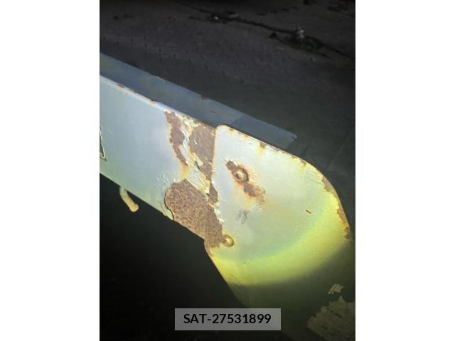 Isuzu ELF TRUCK 2011-01 8658940-17