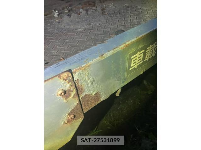 Isuzu ELF TRUCK 2011-01 8658940-18