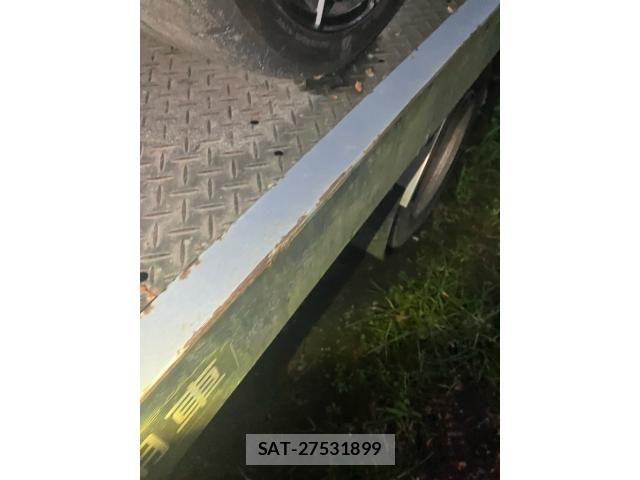 Isuzu ELF TRUCK 2011-01 8658940-19