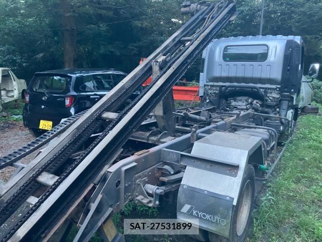 Isuzu ELF TRUCK 2011-01 8658940-5
