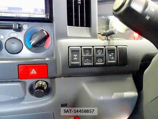 Isuzu ELF TRUCK 2017-11 8658924-10