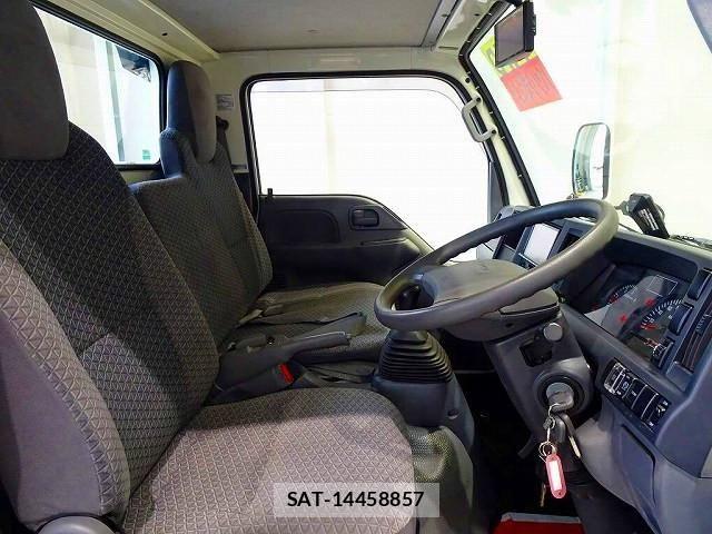 Isuzu ELF TRUCK 2017-11 8658924-5