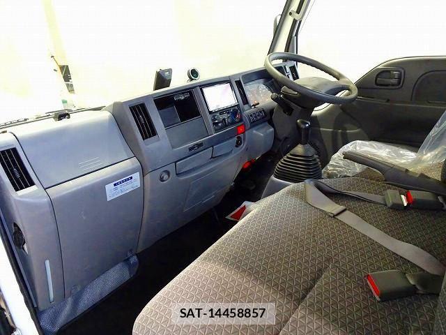 Isuzu ELF TRUCK 2017-11 8658924-6