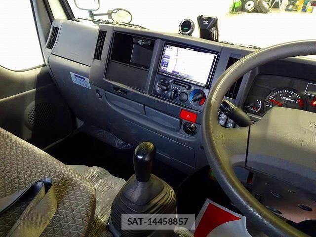 Isuzu ELF TRUCK 2017-11 8658924-8