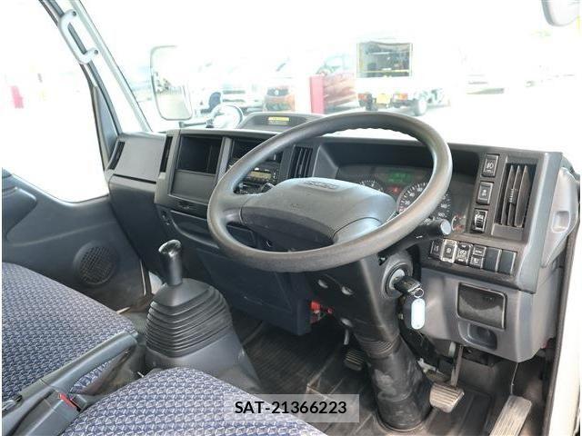 Isuzu ELF TRUCK 2021-05 8658931-1