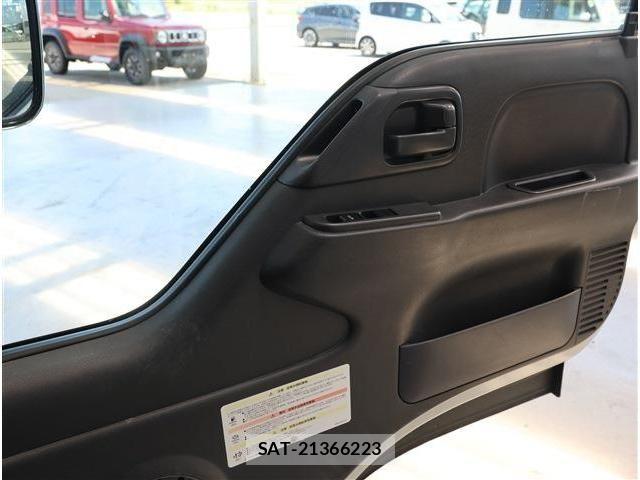 Isuzu ELF TRUCK 2021-05 8658931-3