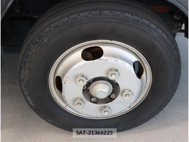 Isuzu ELF TRUCK 2021-05 8658931-7