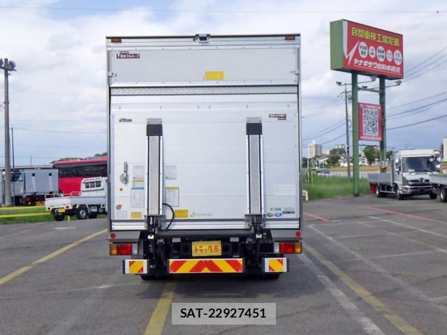 Isuzu ELF TRUCK 2022-08 8658913-5