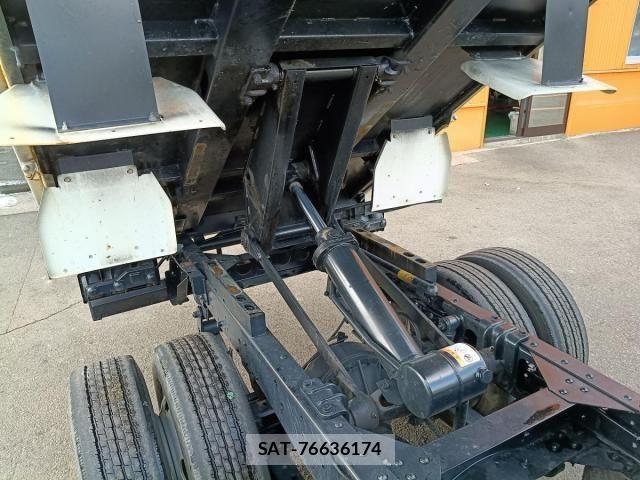 Isuzu ELF TRUCK 2018-07 8658928-11