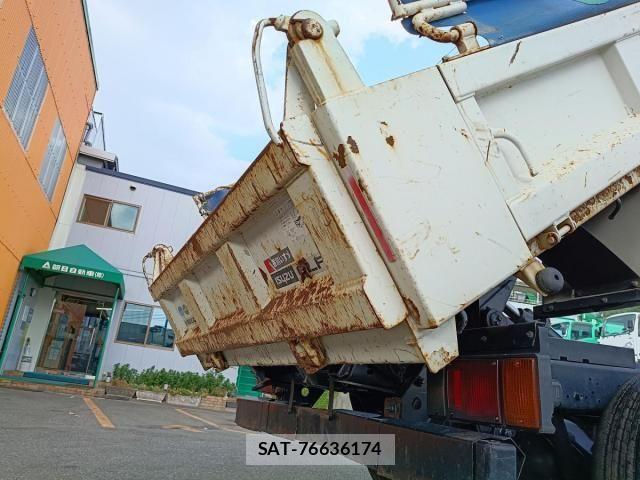 Isuzu ELF TRUCK 2018-07 8658928-15