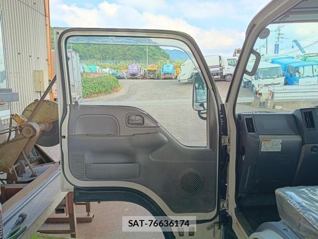 Isuzu ELF TRUCK 2018-07 8658928-22