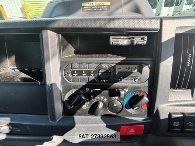 Isuzu ELF TRUCK 2021-03 8658909-11